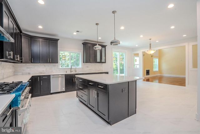 840 RIDGE RD, Monmouth Junction, NJ 08852