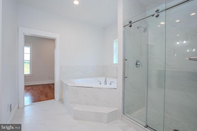 840 RIDGE RD, Monmouth Junction, NJ 08852