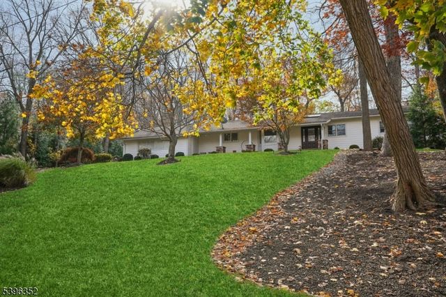 4 Sheffield Ct, Livingston Twp., NJ 07039