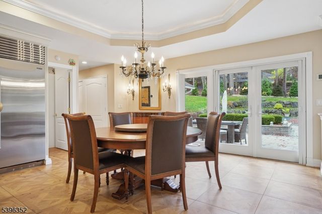 4 Sheffield Ct, Livingston Twp., NJ 07039