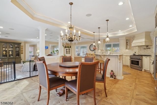 4 Sheffield Ct, Livingston Twp., NJ 07039