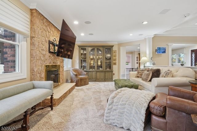 4 Sheffield Ct, Livingston Twp., NJ 07039