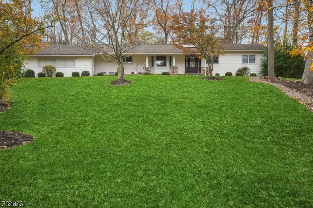 4 Sheffield Ct, Livingston Twp., NJ 07039