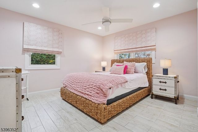 4 Sheffield Ct, Livingston Twp., NJ 07039