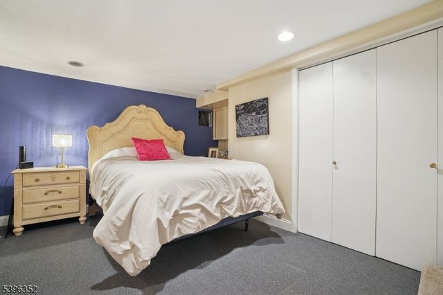 4 Sheffield Ct, Livingston Twp., NJ 07039