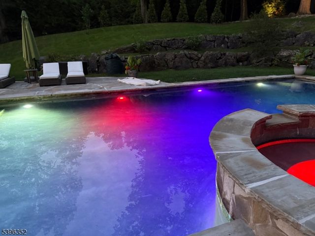 4 Sheffield Ct, Livingston Twp., NJ 07039