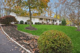 4 Sheffield Ct, Livingston Twp., NJ 07039