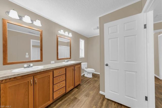 2170 Bahia LN, North Fort Myers, FL 33917