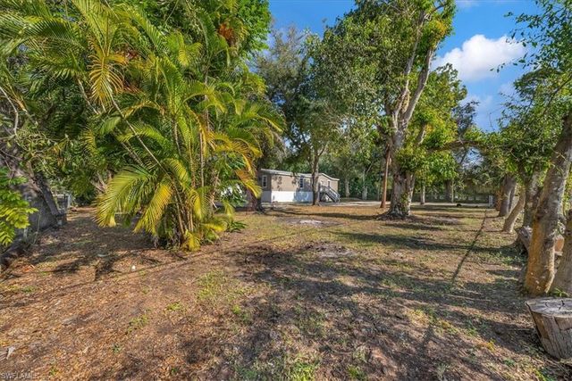 2170 Bahia LN, North Fort Myers, FL 33917