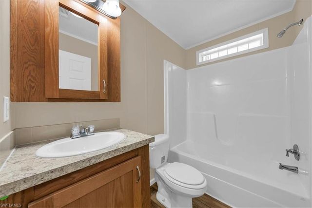 2170 Bahia LN, North Fort Myers, FL 33917