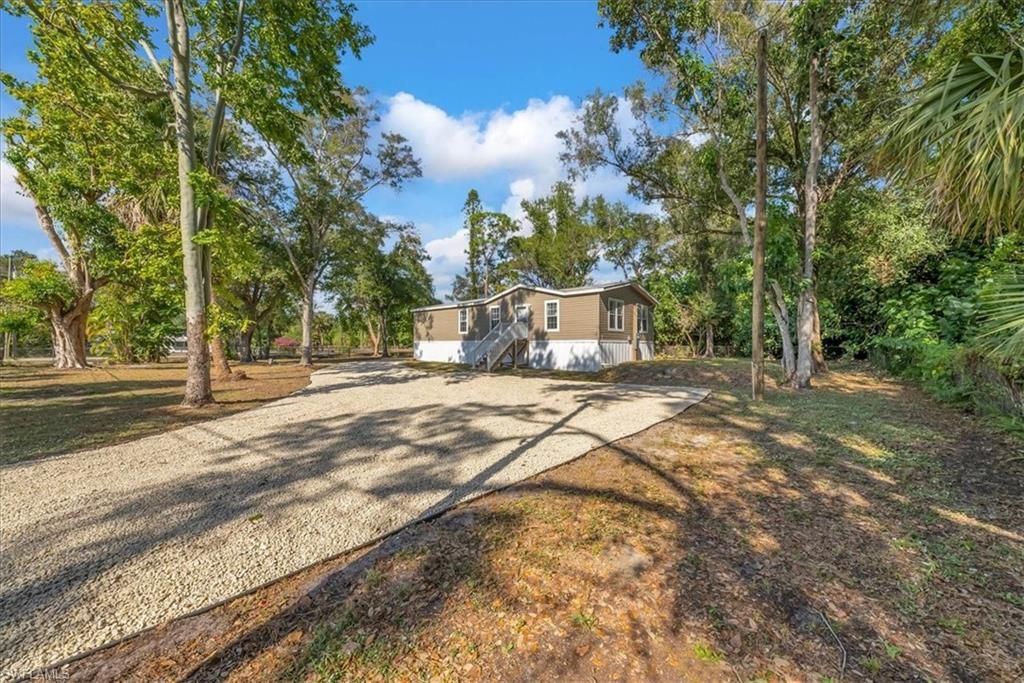 2170 Bahia LN, North Fort Myers, FL 33917