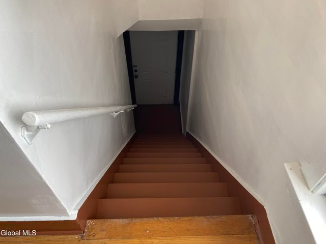 283 E Main Street, Amsterdam, NY 12010