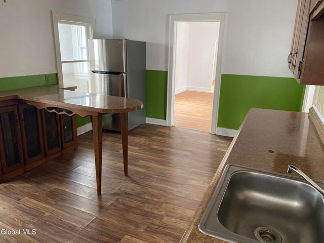 283 E Main Street, Amsterdam, NY 12010