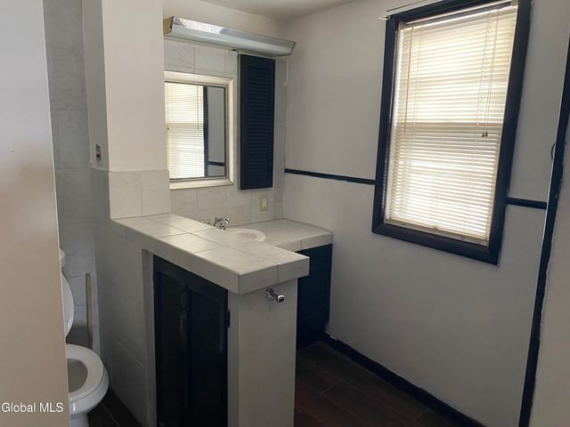 283 E Main Street, Amsterdam, NY 12010