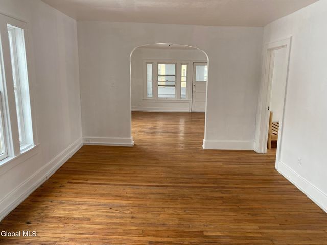 283 E Main Street, Amsterdam, NY 12010