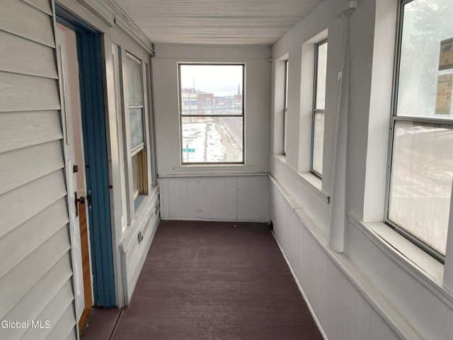 283 E Main Street, Amsterdam, NY 12010