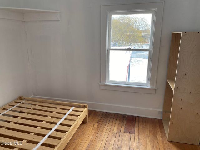 283 E Main Street, Amsterdam, NY 12010