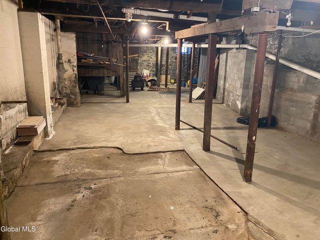 283 E Main Street, Amsterdam, NY 12010