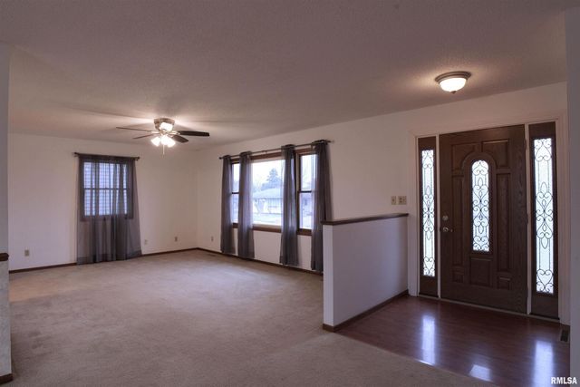 716 TOWER Road, Clinton, IA 52732