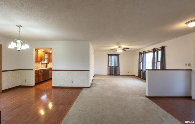 716 TOWER Road, Clinton, IA 52732