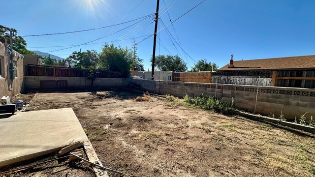 10410 TOWNER Avenue NE, Albuquerque, NM 87112