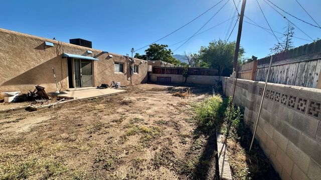 10410 TOWNER Avenue NE, Albuquerque, NM 87112