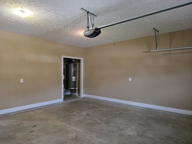 1215 Snowball Ln, Clarksville, TN 37042