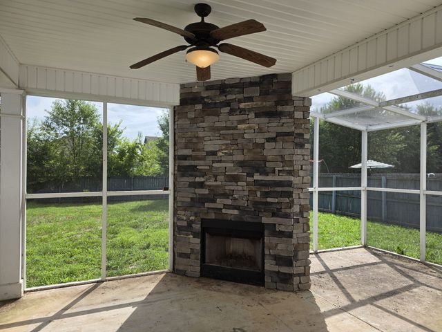 1215 Snowball Ln, Clarksville, TN 37042