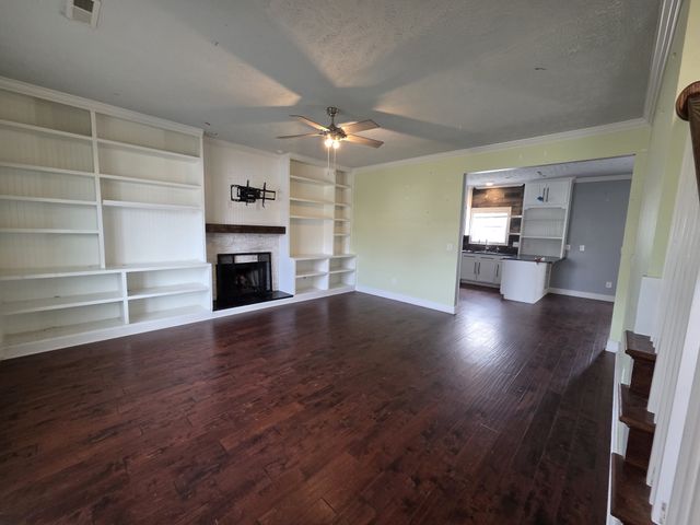 1215 Snowball Ln, Clarksville, TN 37042