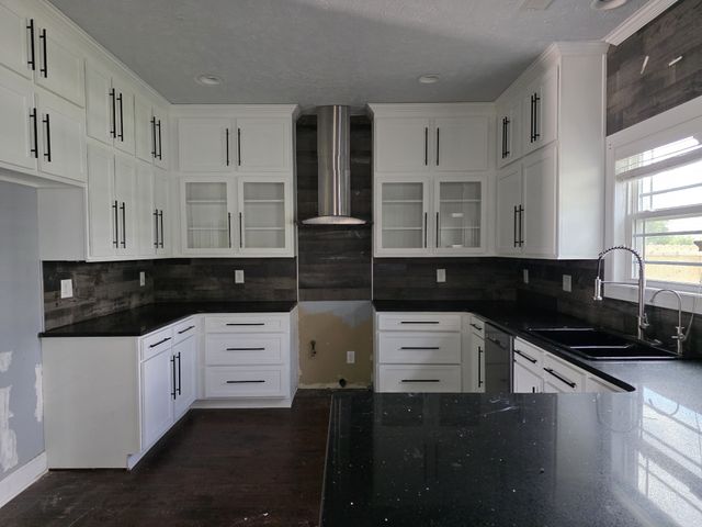 1215 Snowball Ln, Clarksville, TN 37042