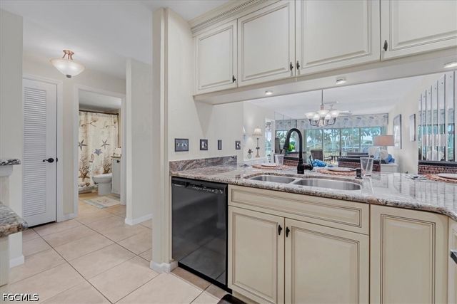 1926 SE 43rd ST 217, Cape Coral, FL 33904