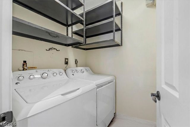 1926 SE 43rd ST 217, Cape Coral, FL 33904