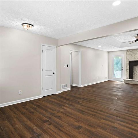 5350 Hearn Road, Ellenwood, GA 30294