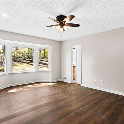 5350 Hearn Road, Ellenwood, GA 30294