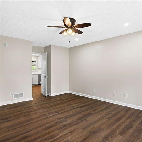 5350 Hearn Road, Ellenwood, GA 30294