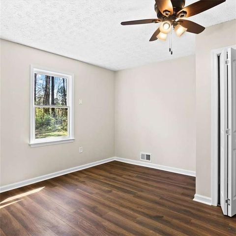 5350 Hearn Road, Ellenwood, GA 30294