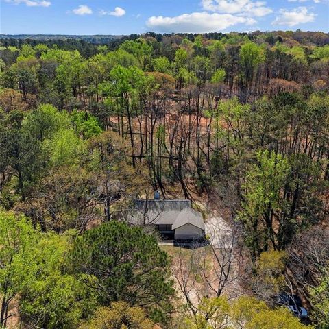 5350 Hearn Road, Ellenwood, GA 30294