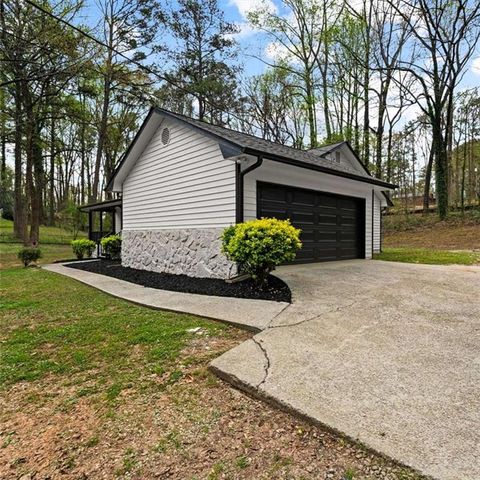 5350 Hearn Road, Ellenwood, GA 30294