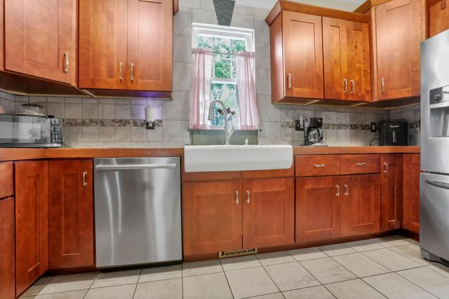 1187 N Columbus Street, Lancaster, OH 43130