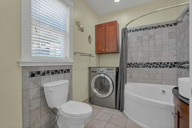 1187 N Columbus Street, Lancaster, OH 43130