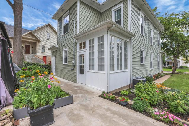1187 N Columbus Street, Lancaster, OH 43130