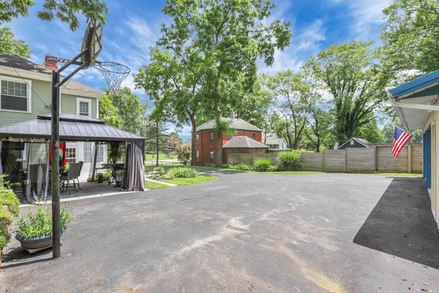 1187 N Columbus Street, Lancaster, OH 43130