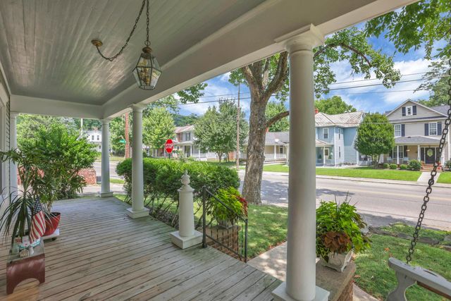 1187 N Columbus Street, Lancaster, OH 43130