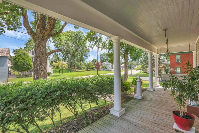 1187 N Columbus Street, Lancaster, OH 43130