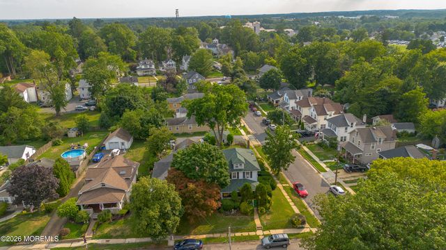 22 Club Place, Freehold, NJ 07728