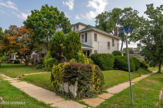 22 Club Place, Freehold, NJ 07728