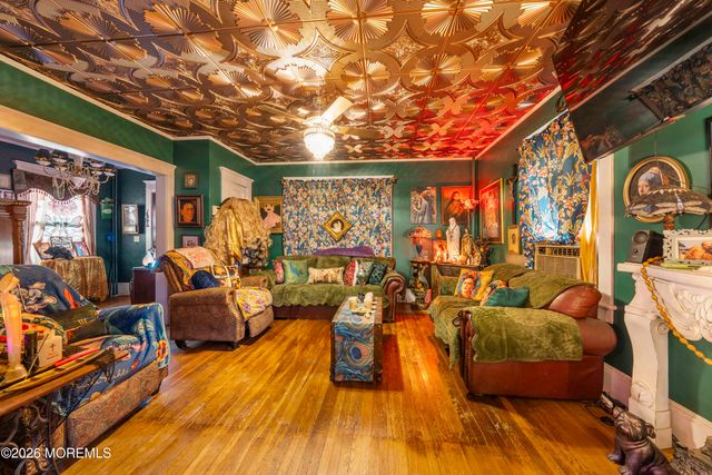 22 Club Place, Freehold, NJ 07728