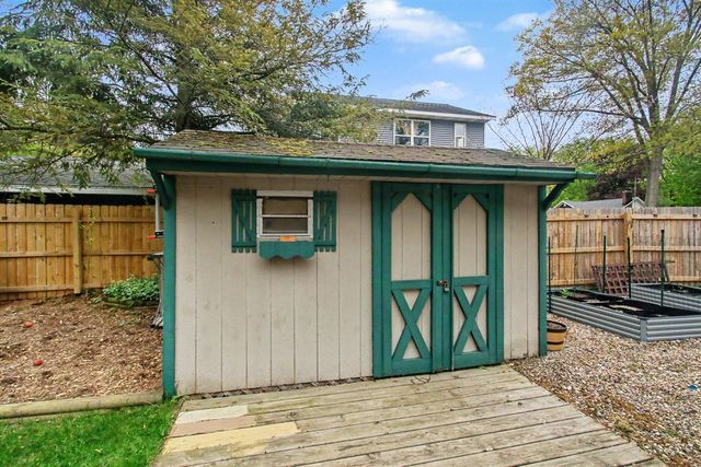 1234 S Shore Drive, Holland, MI 49423