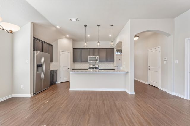 4021 High Plains Drive, Sanger, TX 76266