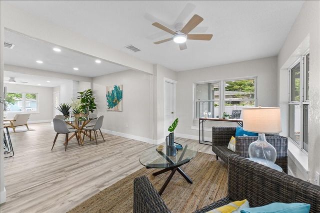 2530 W DIANA STREET, Tampa, FL 33614